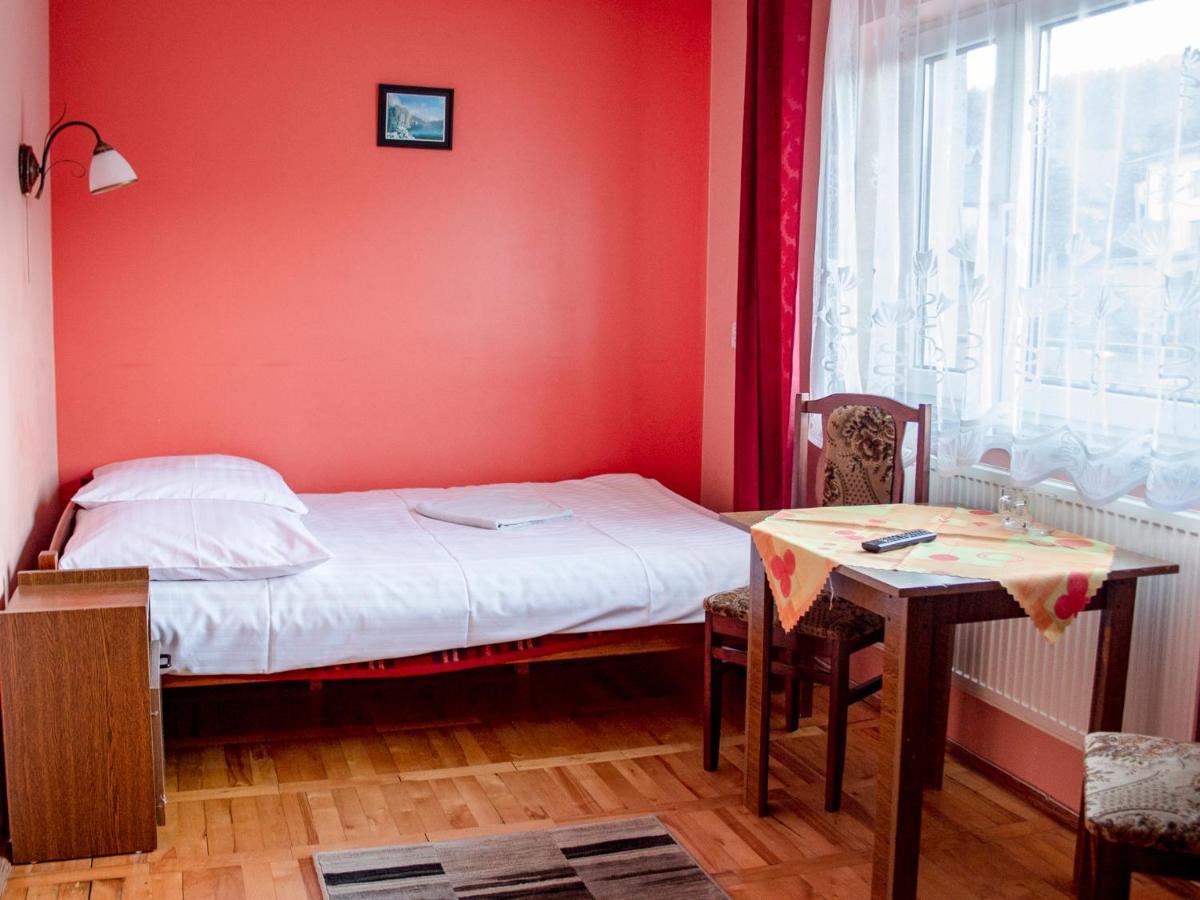 Zajazd Zacisze Rymanów-Zdrój Exterior foto